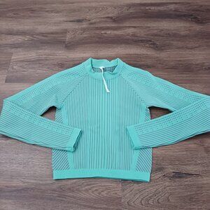 Fabletics Women Crop Top Small Green Gray Whitney Seamless Mock Neck Long Sleeve